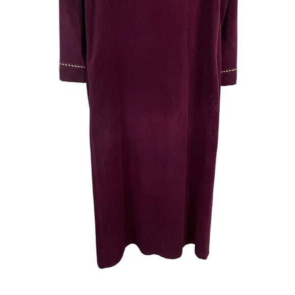 VTG Vanity Fair Maroon House Coat Robe Full Zip Size Medium Plush Elegant USA - Picture 10 of 16